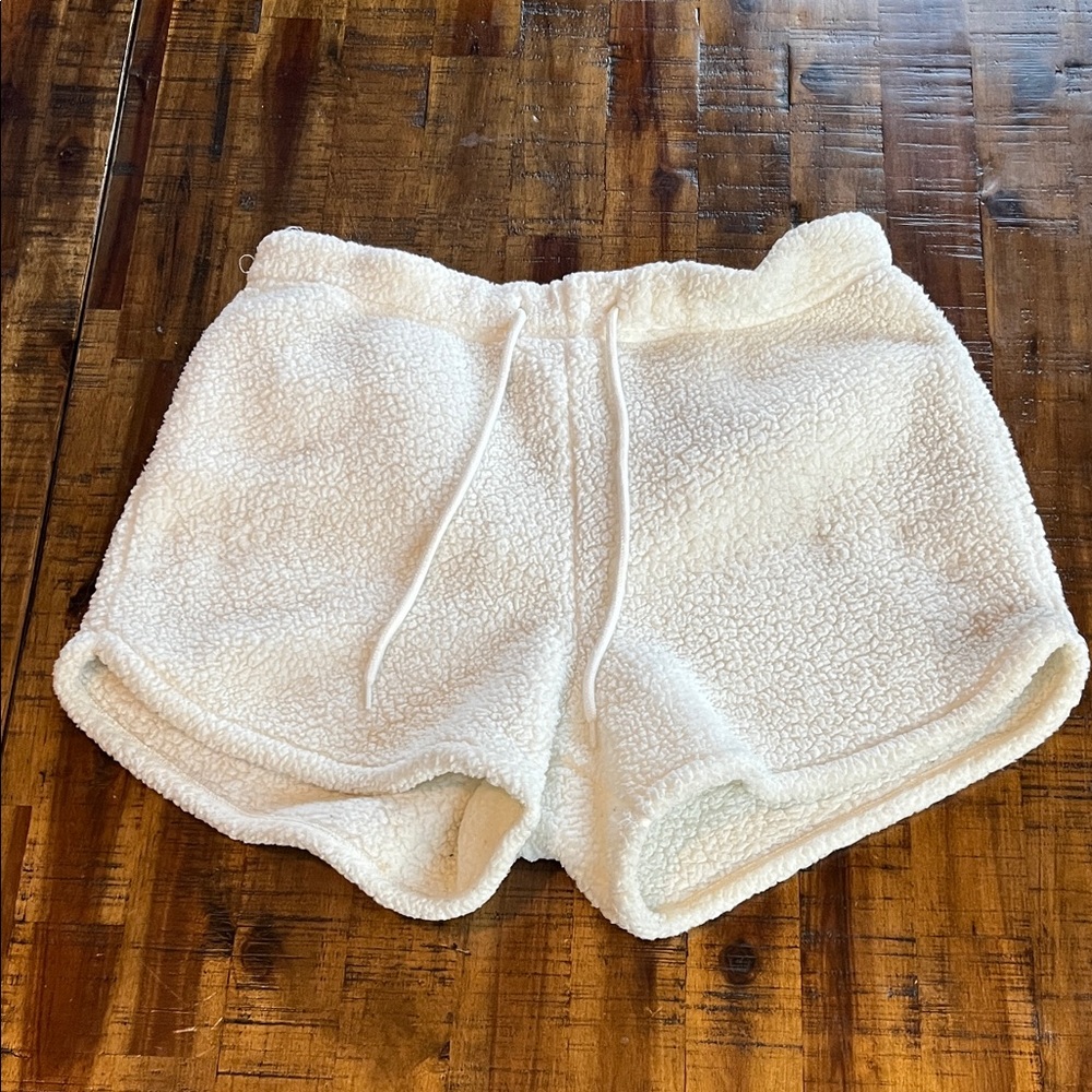 Gilly Hicks Cream Fleece Hoodie and Shorts Set - Picture 8 of 11